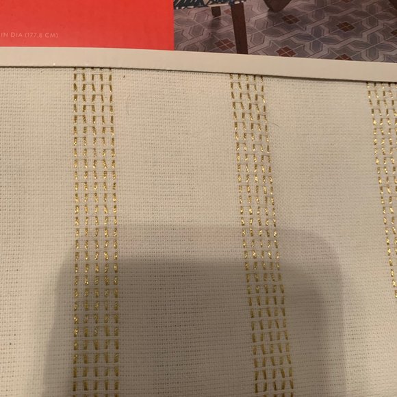 NEW OPALHOUSE TABLECLOTH - Picture 3 of 3